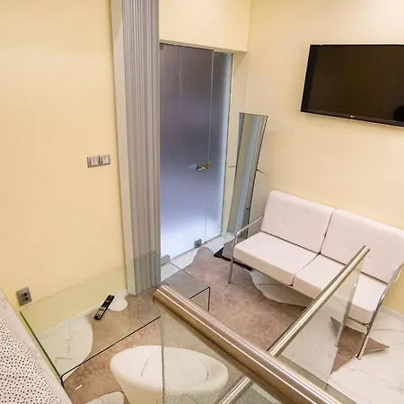 Апартаменты Exquisite Small Place In Downtown Sofia